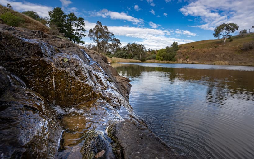 Rocks on bank of Melton reservoir