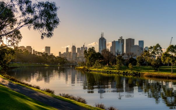 Melbourne skyline with the Yarra river in the foreground