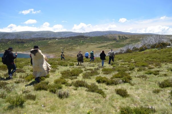 Walking across Dhudhuroa country