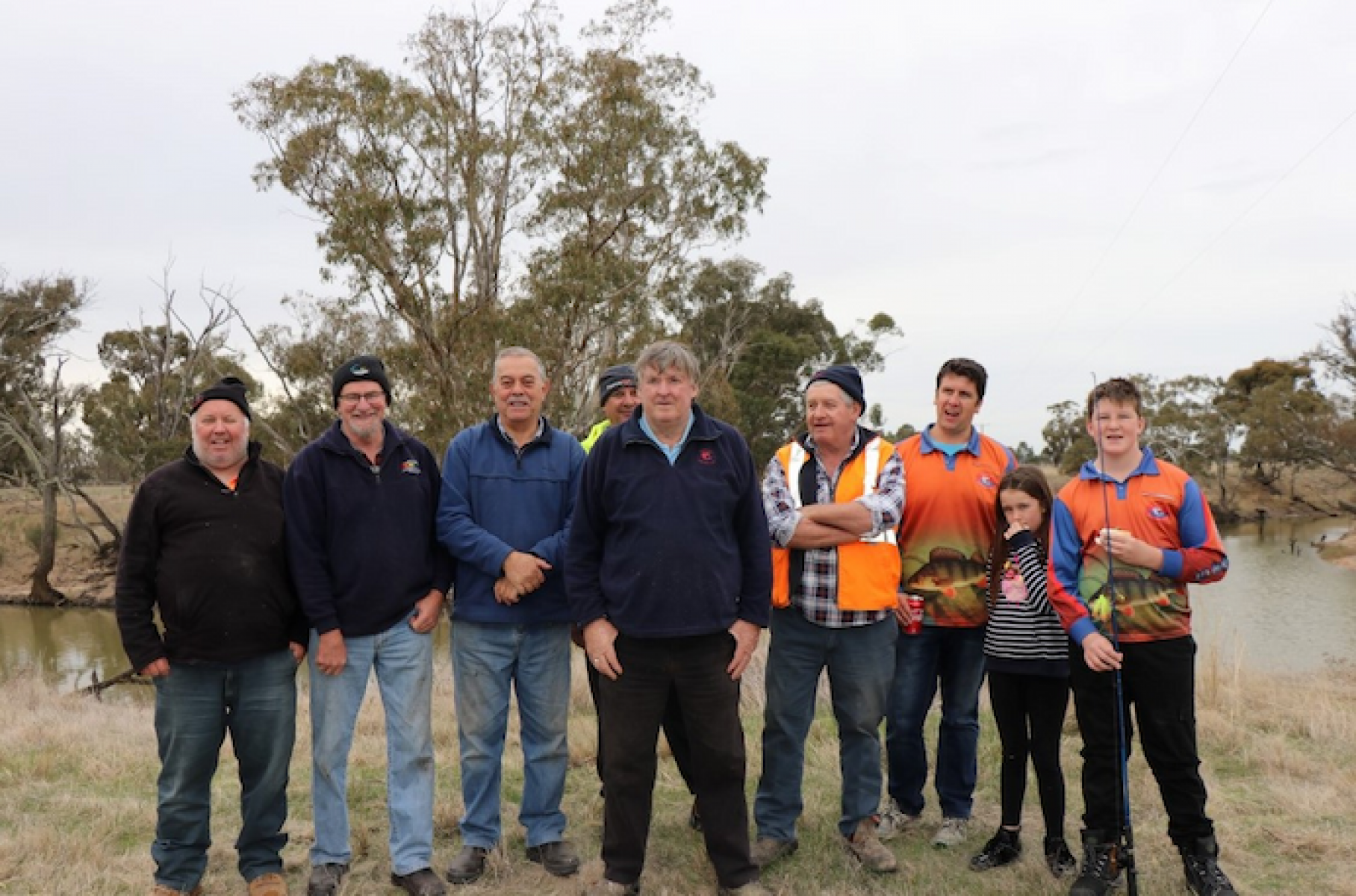 Group photo of 9 people from Horsham angling.