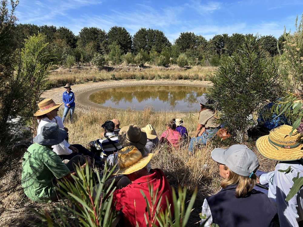 Corangamite CMA's Testing the Waters field day at a farm dam in Colac.  